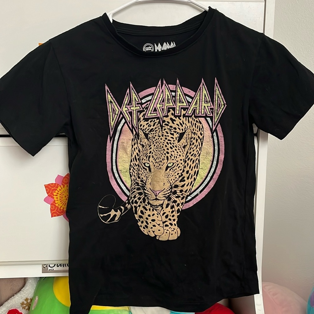 KIDS M DEF LEPPARD SHIRT